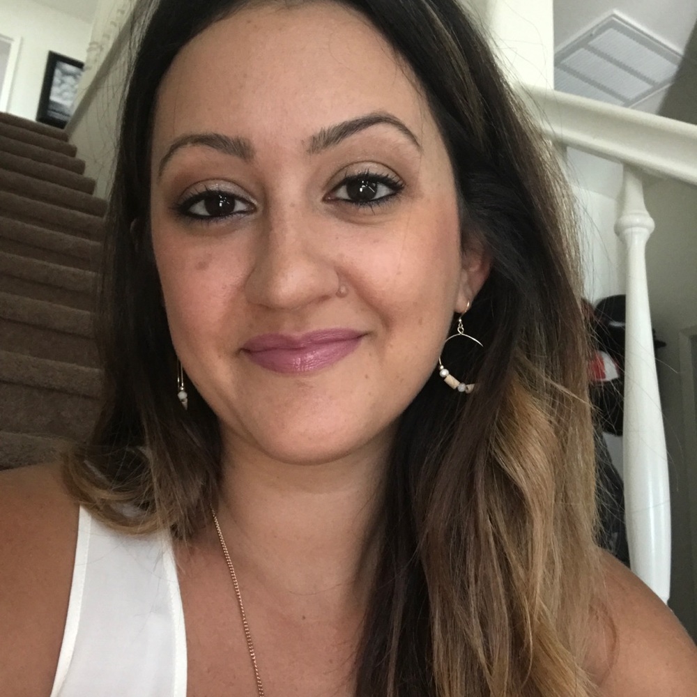 Meet your Posher, Janielle